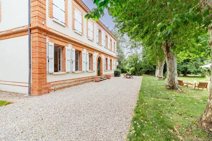 Location de vacances pour 8 personnes, avec Piscine à Auterive