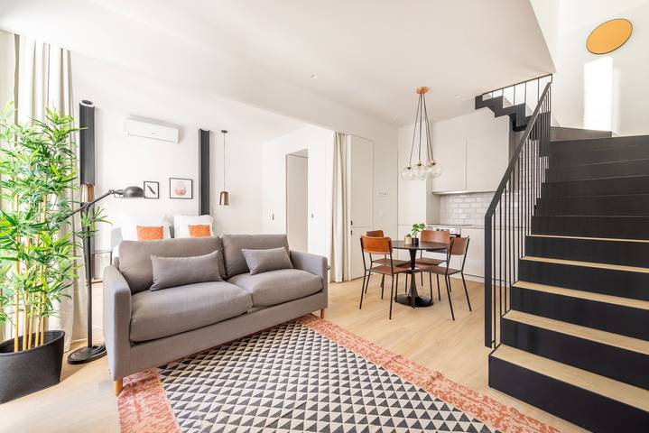 Studio for 4 people, with terrace in Lisbon