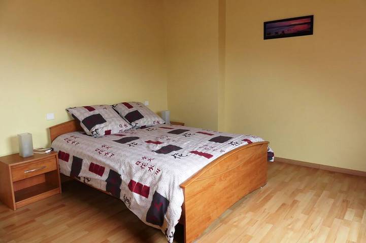 Location de vacances pour 6 personnes, avec jardin et terrasse à Tréogat - 4