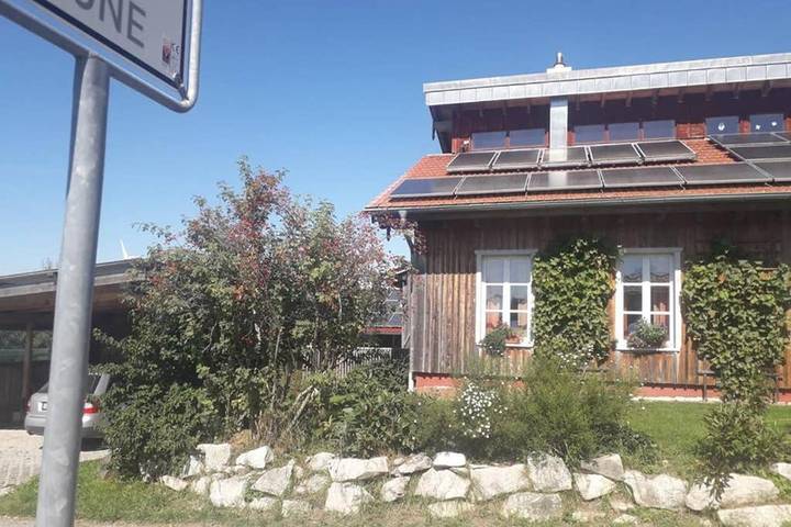 Ferienhaus für 5 Personen, mit Terrasse und Garten sowie Ausblick in Kaltenberger Ritterturnier