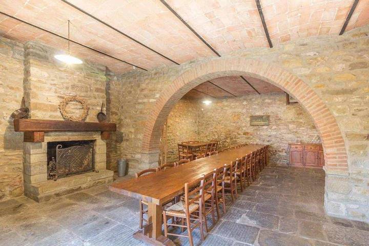 Location de vacances pour 32 personnes, avec piscine ainsi que vue et jardin, animaux acceptés à Sansepolcro - 3