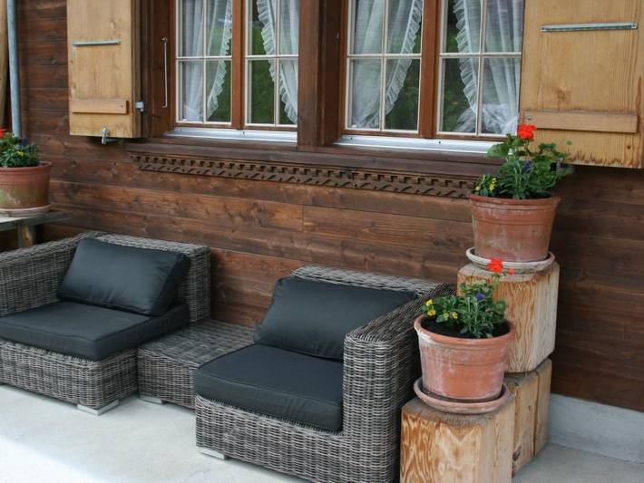 Ferienwohnung für 4 Personen, mit Balkon und Terrasse sowie Ausblick im Berner Oberland - 2