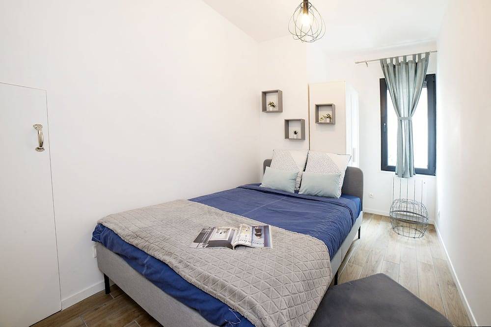 180 m² – 2 Independent Apartments – Metro 7 in Villejuif, Val-de-Marne