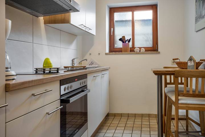 Apartamento entero, Apartamento 'Im Nebenhaus' con terraza privada, jardín compartido y Wi-Fi in Lindau, Suabia (Baviera)