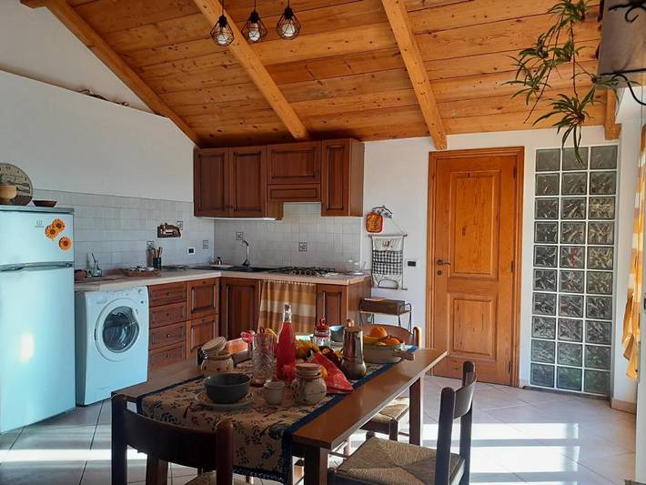 Appartamento per 6 persone, con Balcone e Terrazza nonché Giardino e Panorama a Corinaldo