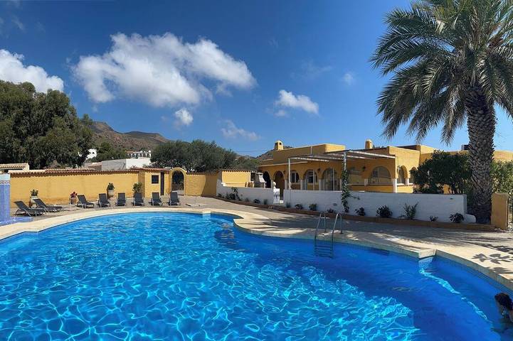 Holiday rental for 10 people, with garden and balcony as well as pool in Mojácar