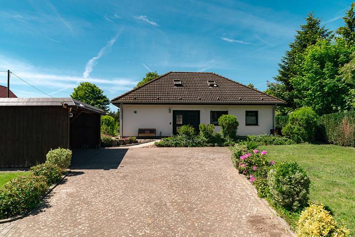 Ferienhaus für 4 Personen, mit Terrasse und Garten in Patzig