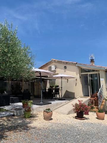 Chambre d’hôte pour 2 personnes, avec jardin et vue à Chauzon