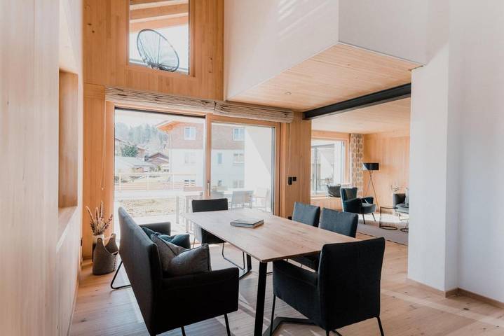 Ferienhaus für 6 Personen, mit Balkon und Terrasse sowie Garten und Ausblick in Waltenhofen