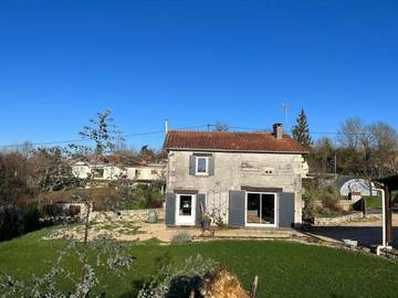 Gîte pour 8 personnes, avec jardin à Mouton (homonymie)
