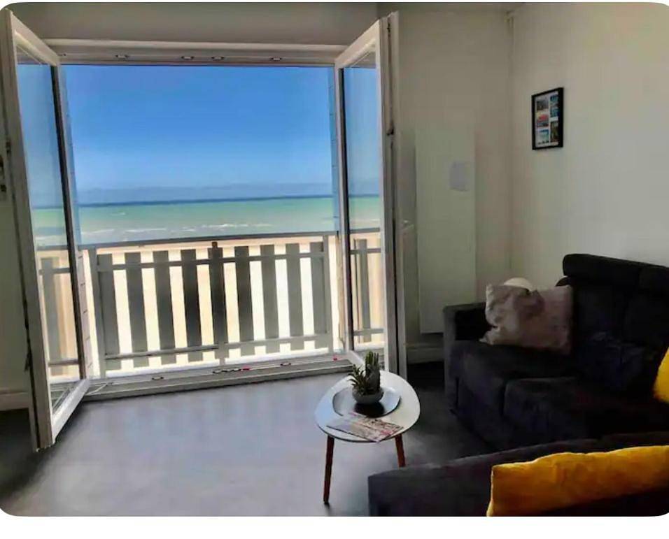 Appartement entier, Appartement sur la plage de Malo les bains vue mer in Plage de Malo-les-Bains, Dunkerque