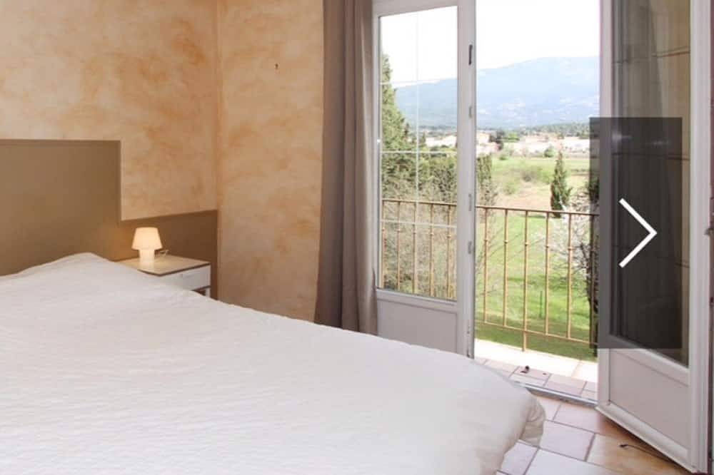 Villa con hermosa vista del Mont Ventoux, a 2 km del centro de Bédoin. in Bédoin, Parque natural regional del Mont Ventoux