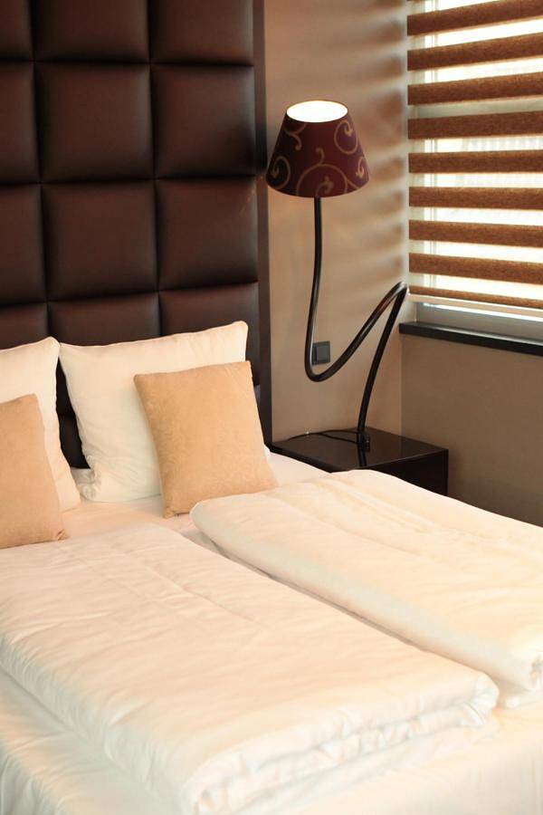 Hotel für 3 Personen, mit Terrasse und Whirlpool sowie Garten in Mönchengladbach - 4
