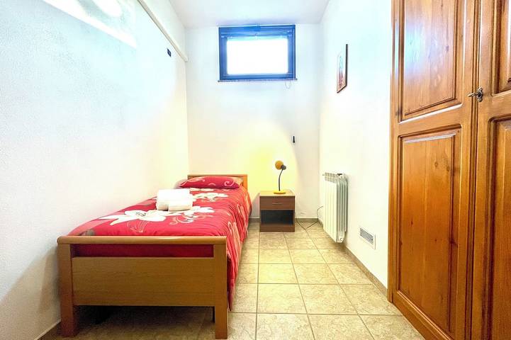 Gîte pour 4 personnes à Òsini - 3