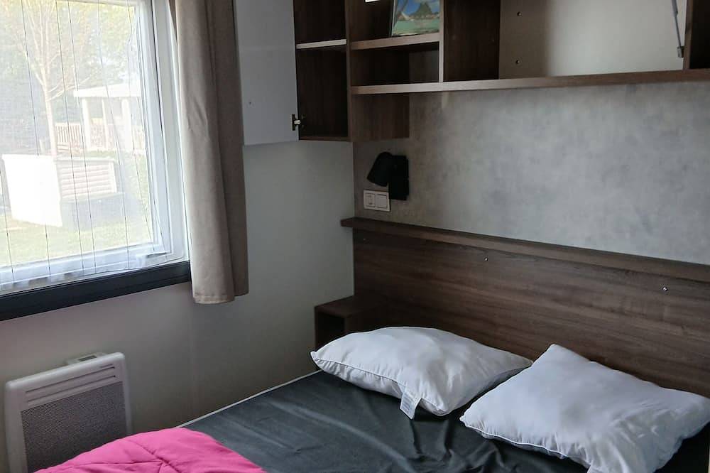 Le Pascalanie Mobil-home au cœur du calvados, proche des plages du débarquement. in Saint-Hubert-des-Biards, Région de Bayeux