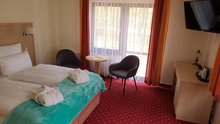 Hotel für 3 Personen, mit Terrasse und Sauna in Perleberg