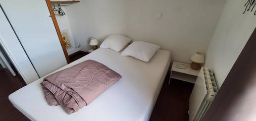 Appartement De Vacances pour 4 Personnes dans Lac des Hermines, Besse-et-Saint-Anastaise, Photo 2