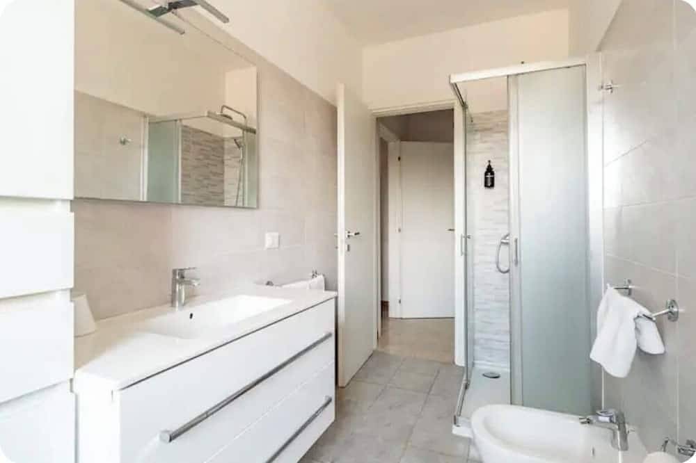 Appartamento intero, Biroldi Apartment... in Varese, Provincia di Varese