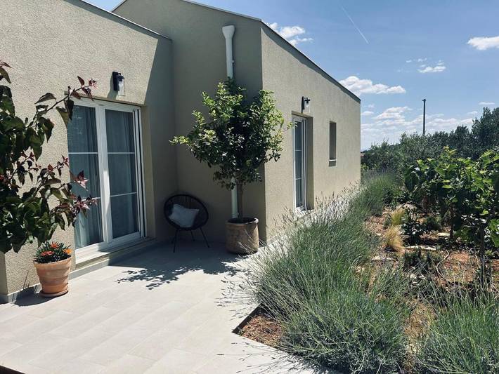 Villa pour 4 personnes, avec vue et jardin, animaux acceptés à Jezera - 3