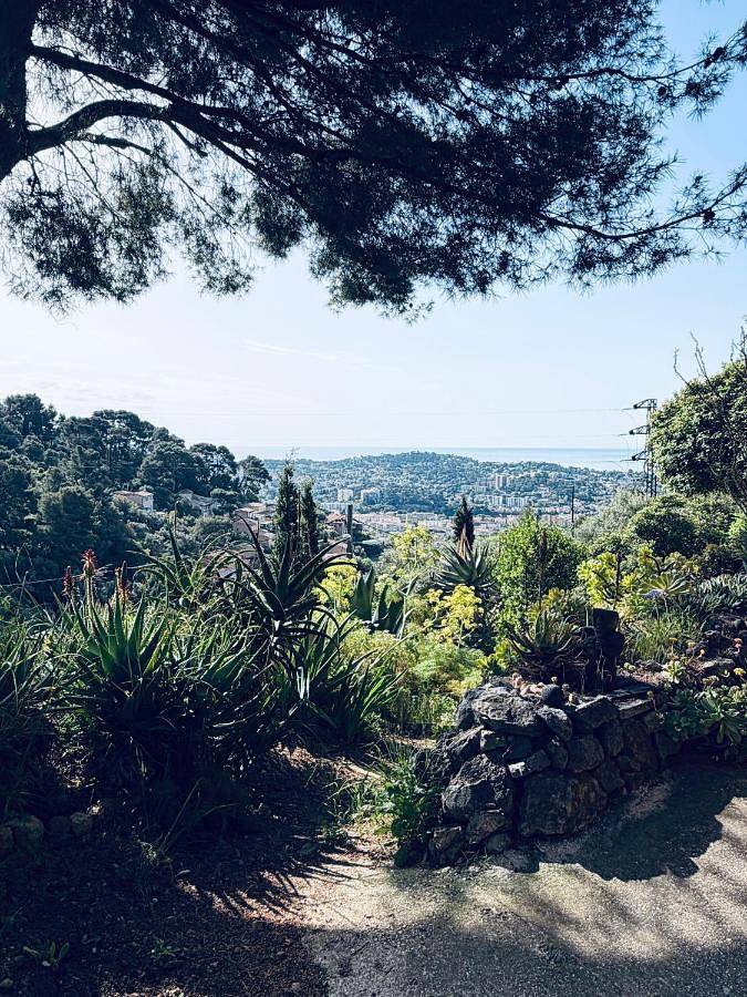 Ferienwohnung für 2 Personen, mit Ausblick und Garten in Toulon - 4