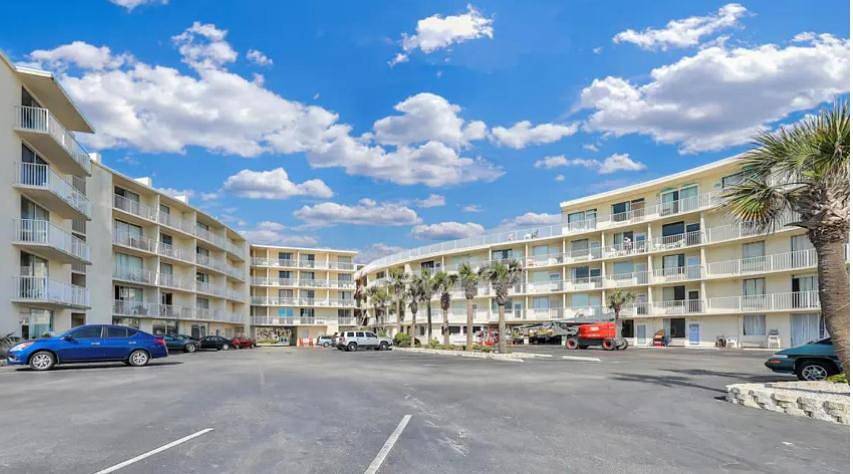 Hotel für 4 Personen, mit Terrasse und Garten sowie Pool und Ausblick in Daytona Beach