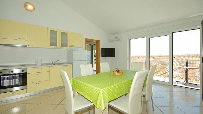 Ferienwohnung für 5 Personen in Krvavica - 2