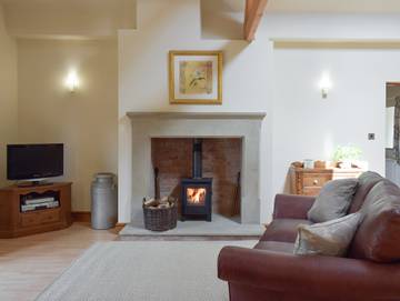 Log Cabin for 4 People in Forest of Bowland, Photo 1