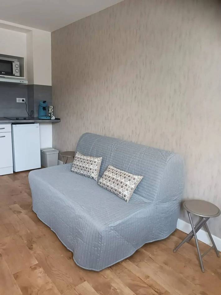 Studio pour 2 personnes, avec terrasse dans Allier