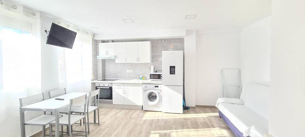 Apartamento para 7 personas, con vistas en La Malvarrosa