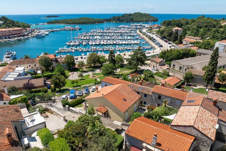 Dom dla 4 osób, z Balkon i Taras w Vrsar