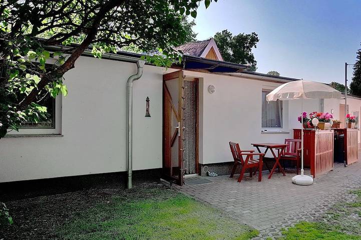 Bungalow für 2 Personen, mit Terrasse in Prerow