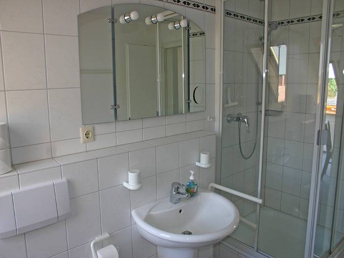 Ferienwohnung für 3 Personen, mit Balkon/Terrasse und Terrasse in Husum - 3