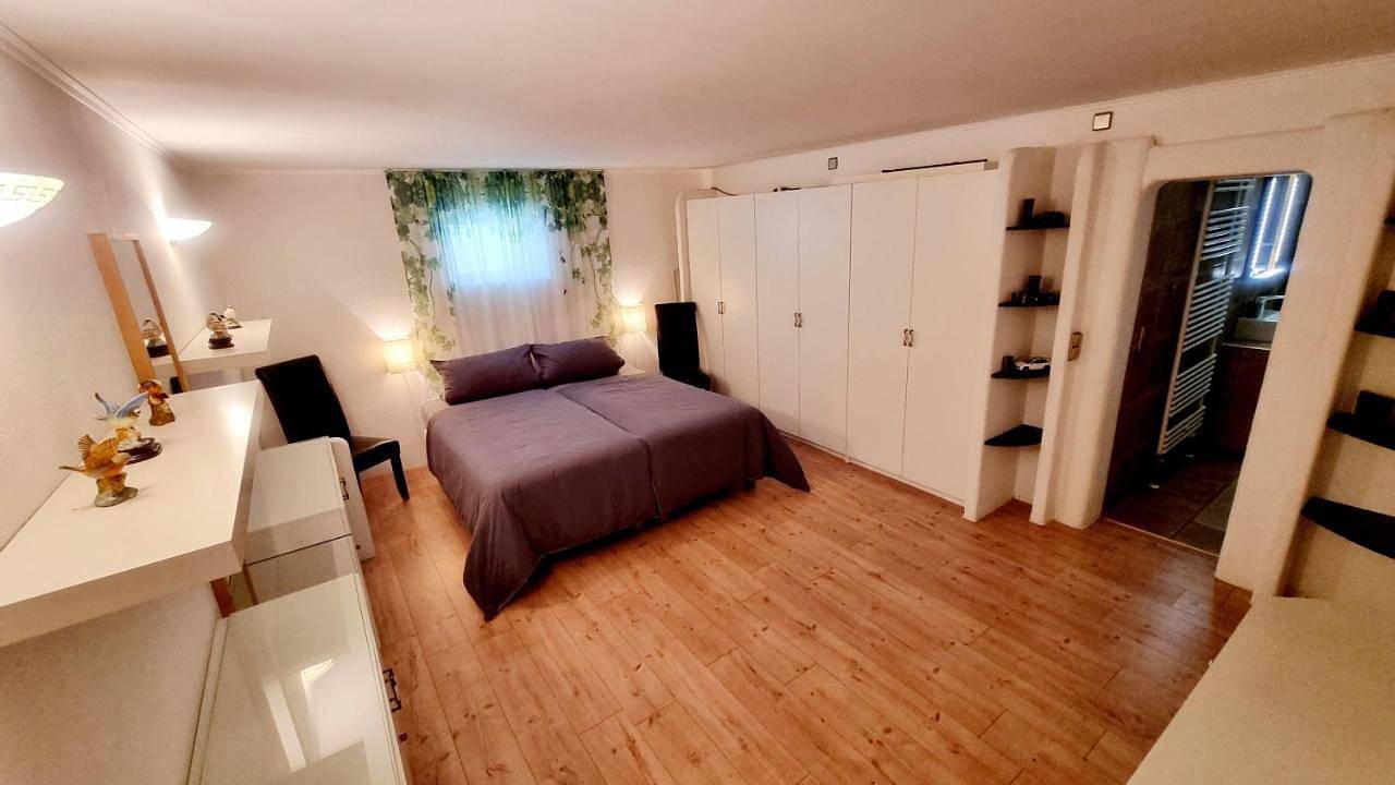 Ganze Wohnung, Two-Bedroom Apartment in Laichingen, Laichingen Region