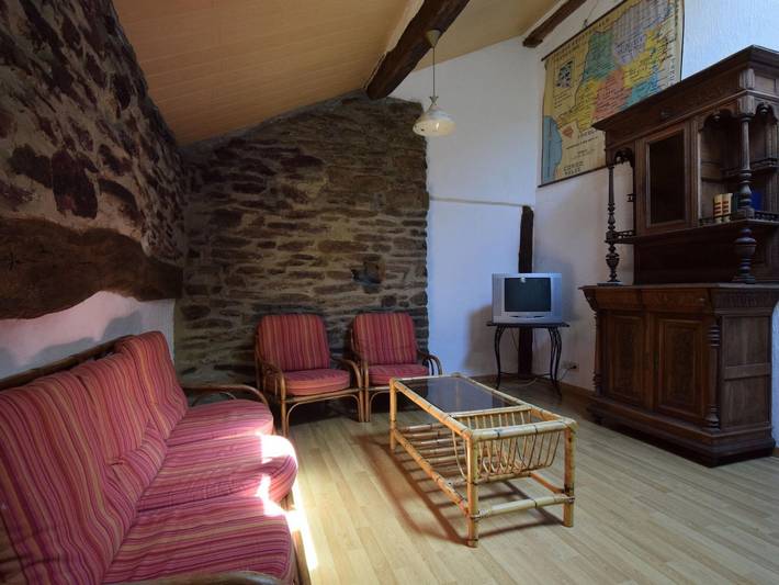 Authentic Holiday Home in Gouvy near Forest in Montleban, Gouvy