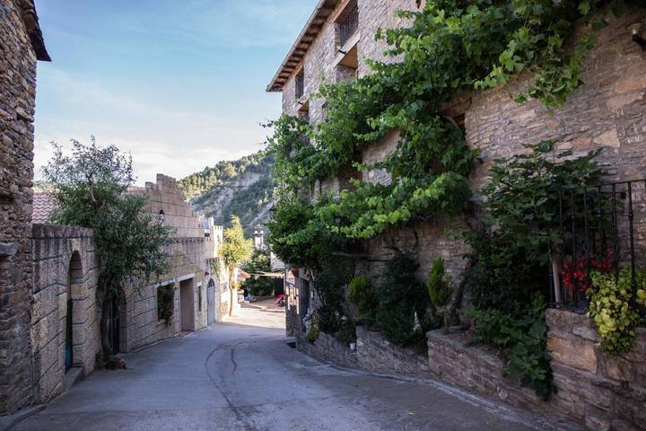 Casa rural para 3 personas, con jardín además de sauna y vistas, Se admiten mascotas en Provincia de Huesca - 2
