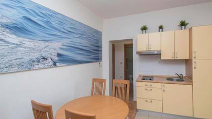 Ferienwohnung für 4 Personen, mit Balkon in Tucepi