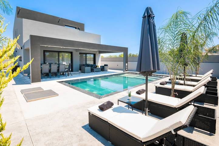 Villa for 6 people in Kalamaki