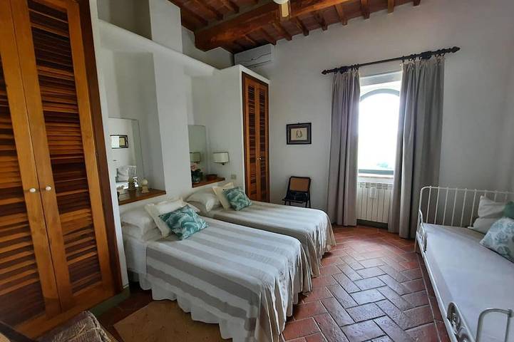 Estupenda casa de vacaciones privada con WIFI, piscina privada, A/C, TV, patio, cerca de Montalcino in San Giovanni d'Asso, Montalcino