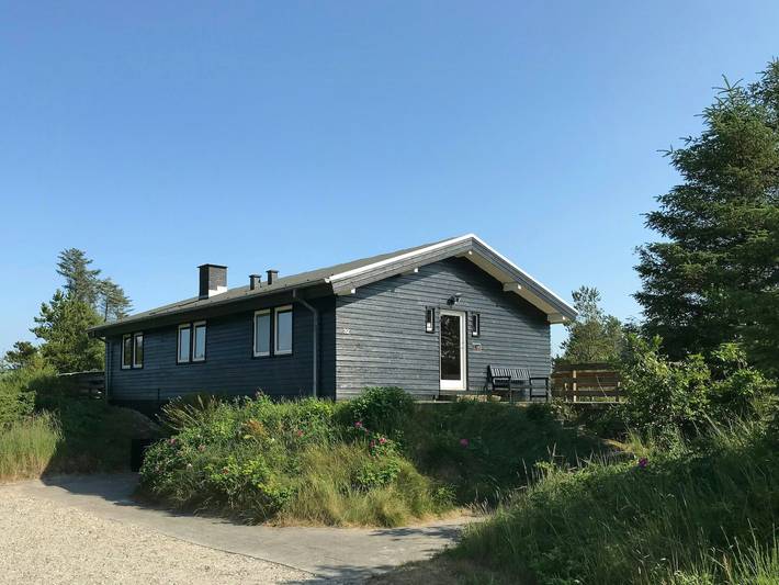 Ferieudlejning for 5 personer, med terrasse, børnevenlig i Slettestrand