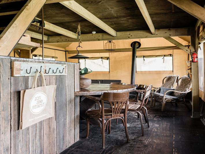 Zelt für 8 Personen, mit Terrasse und Garten in Callantsoog - 2