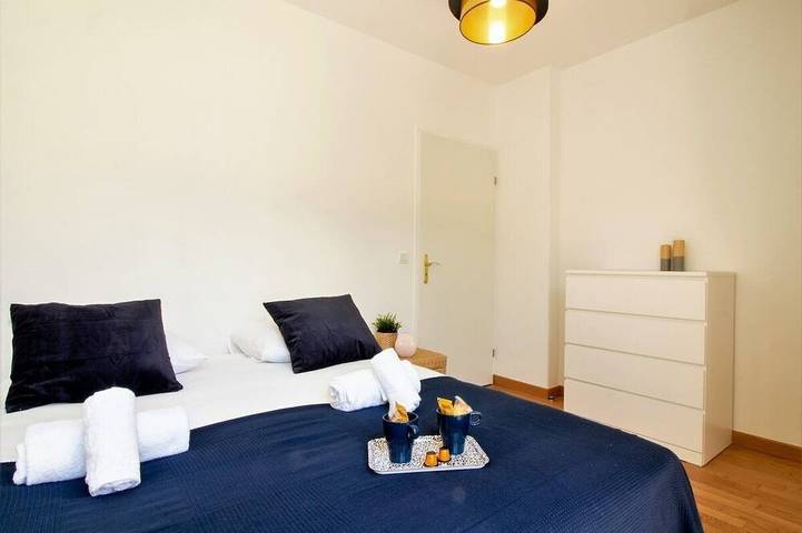 Gîte pour 4 personnes, avec jardin et balcon dans Gare d'Annecy - 2