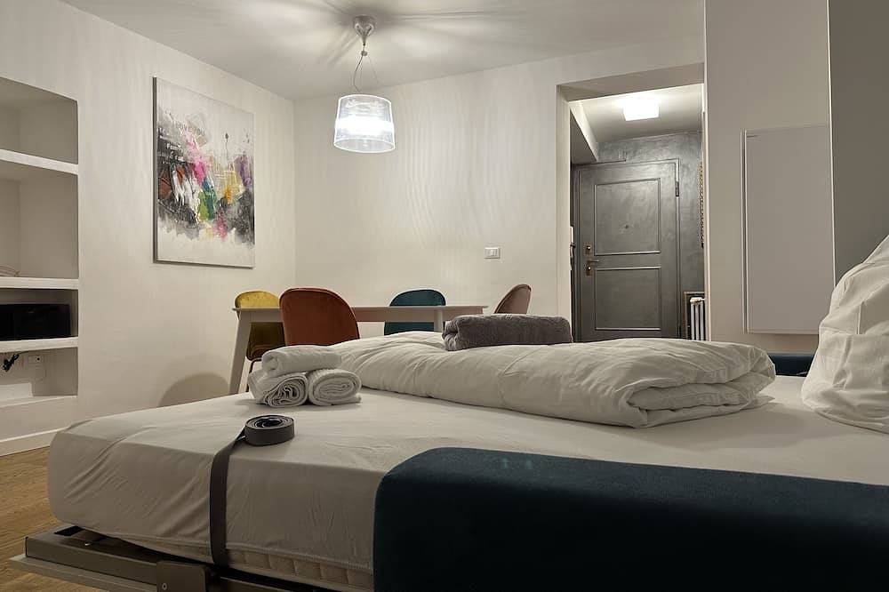 Luxury mediterranean suite, with private garden in Centro-Piani-Rencio, Bolzano