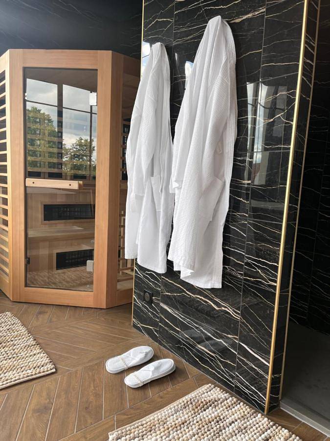 Location de vacances pour 14 personnes, avec jardin ainsi que jacuzzi et sauna, animaux acceptés à Cournon-d'Auvergne - 2