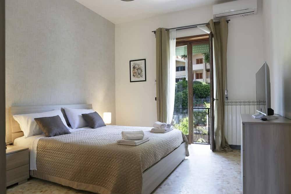 Ganze Wohnung, Pepè apartament .Comfort and tranquility of your vacation. in Trevignano Romano, Braccianosee