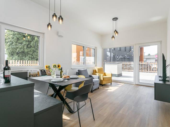 Ganze Wohnung, Stilvolles Appartement im Zentrum von Jenbach in Jenbach, Bezirk Schwaz