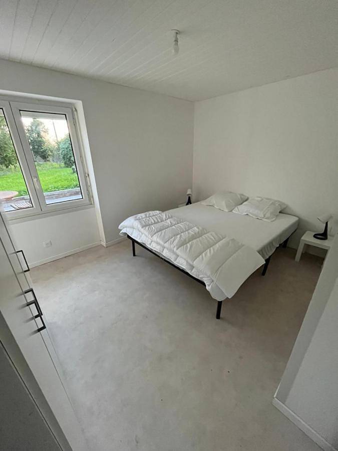 Location de vacances pour 9 personnes, avec jardin à Rouans - 4