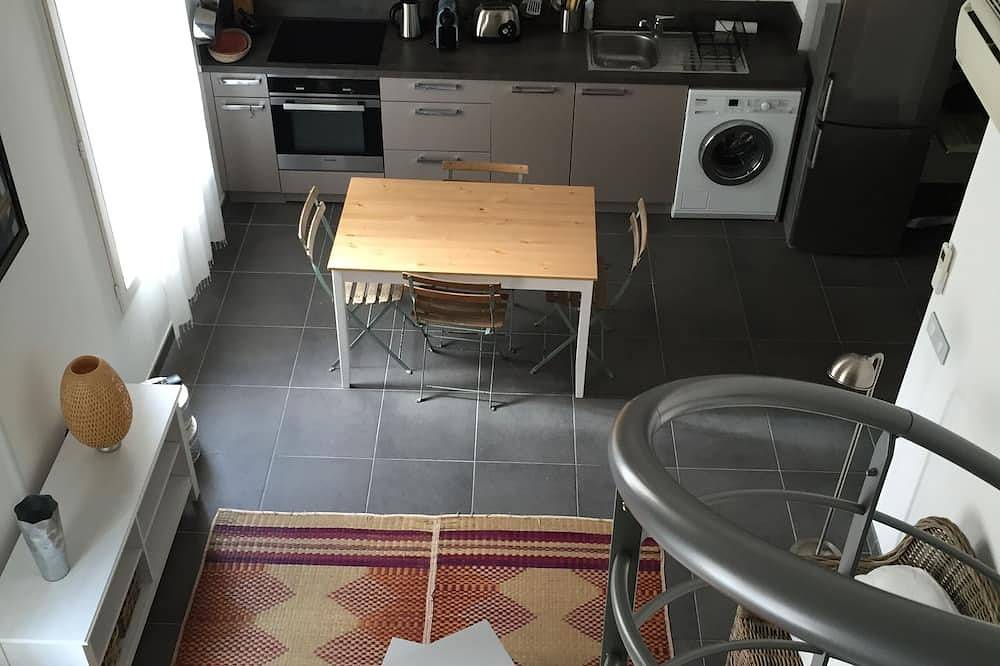 Apartamento entero, Duplex de 40m2, capacidad para 4 personas en el corazón del pueblo en la isla de Porquerolles in Hyeres, Porquerolles