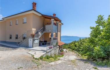 Ferienwohnung für 8 Personen, mit Garten und Terrasse in Grad Opatija