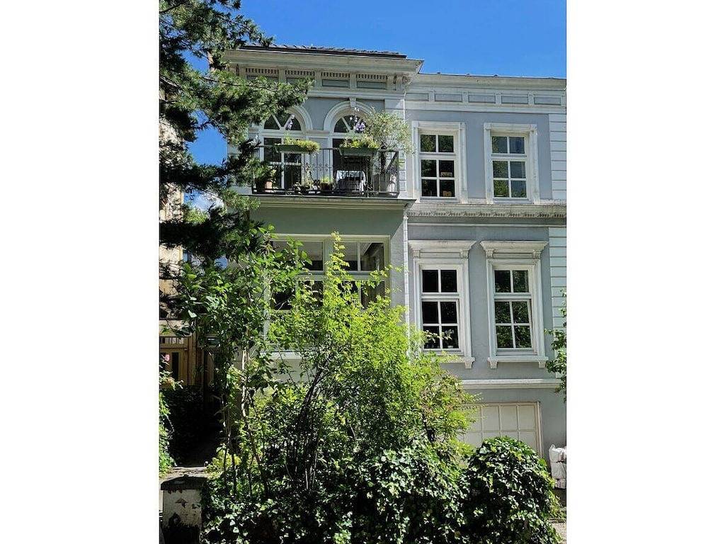 Wohnung in Hamburg mit Schwimmbecken in Hoheluft-West, Hamburg