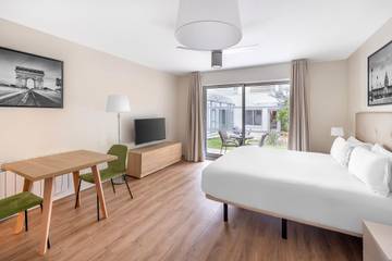 Location De Vacances pour 2 Personnes dans Vincennes, Val-de-Marne, Photo 3